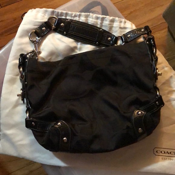100% Authentic Coach Shoulder bag - Picture 1 of 6